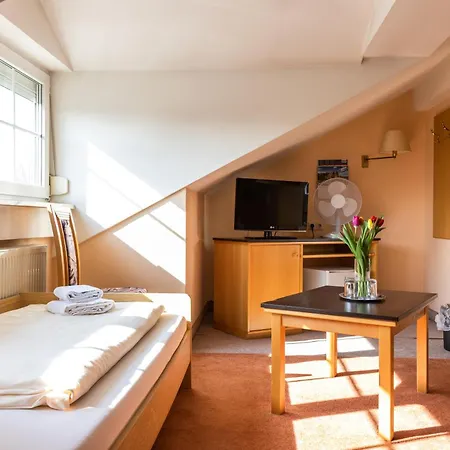 Hotelpension Zum Gockl Gasthof 3*