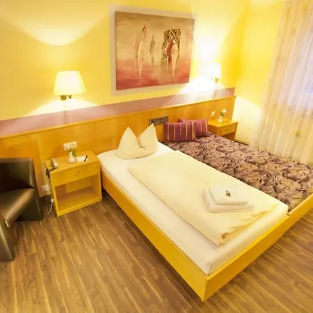 Hotelpension Zum Gockl Gasthof 3*