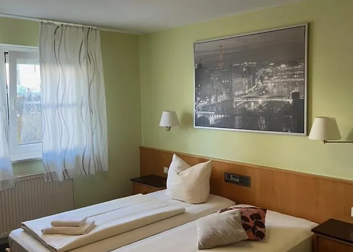 Hotelpension Zum Gockl Vendégház Allershausen