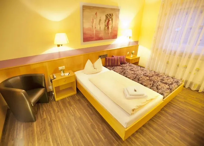 Hotelpension Zum Gockl Vendégház 3*